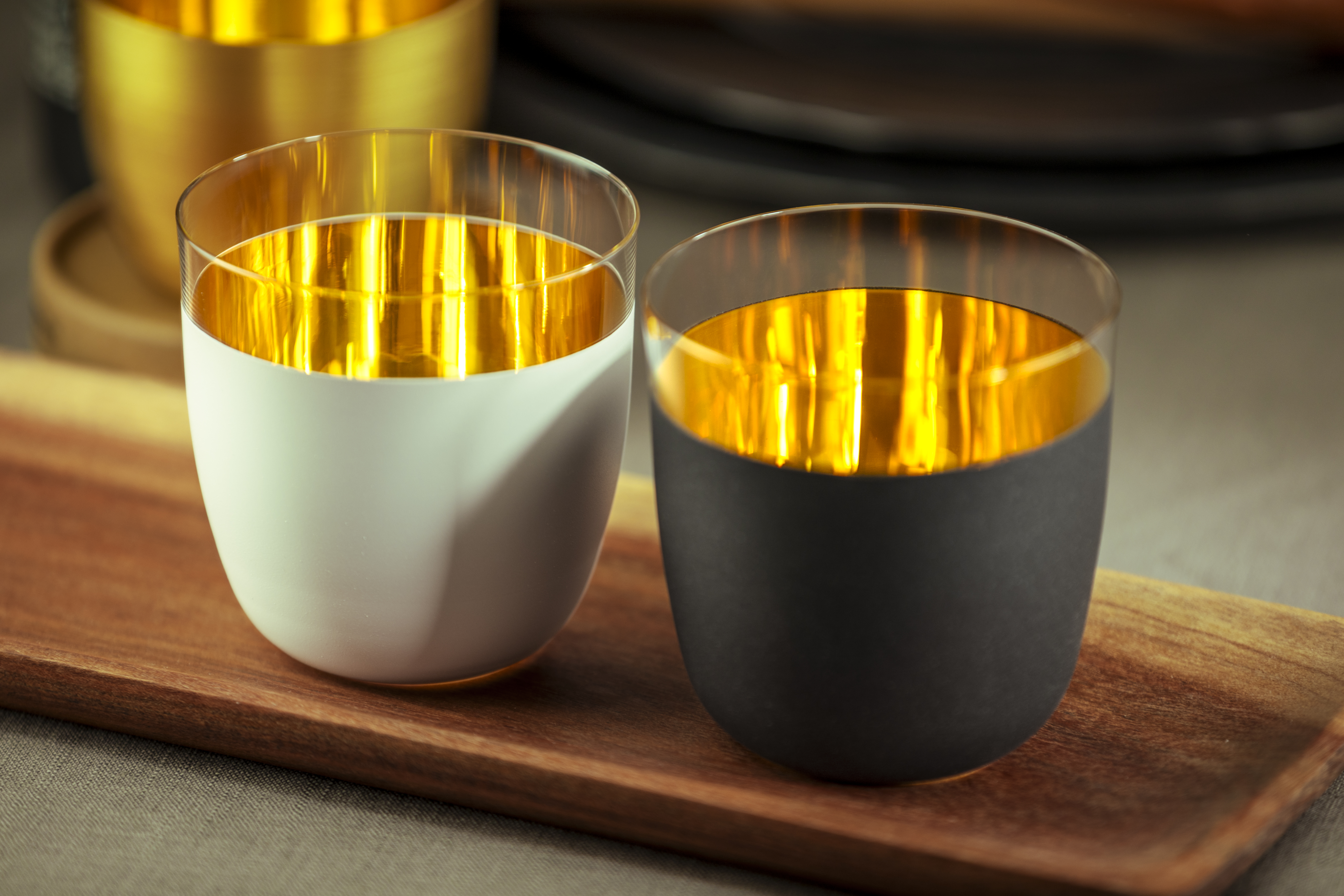 2er Set Becher schwarz/gold COSMO