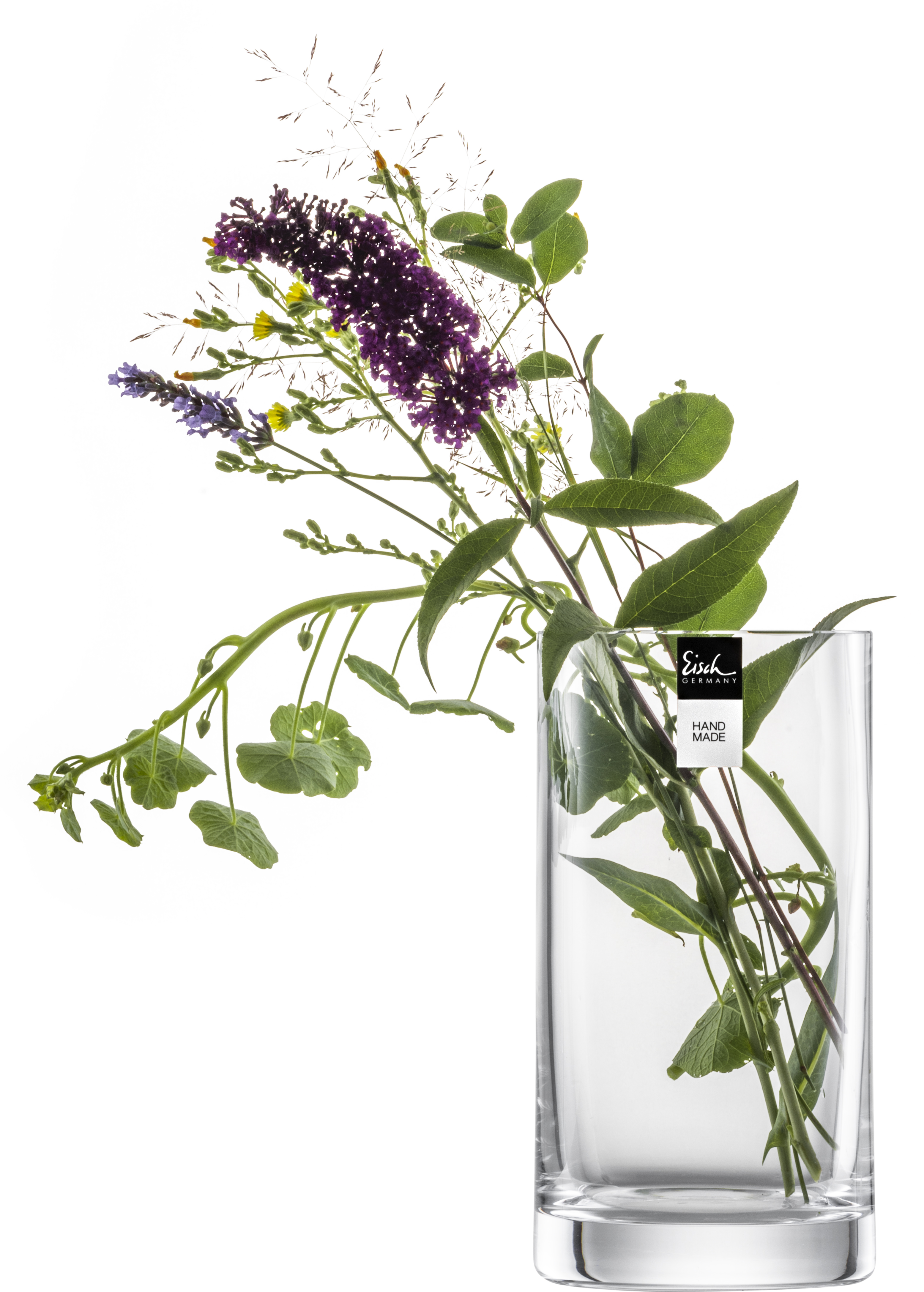 One vase with a floral arrangement