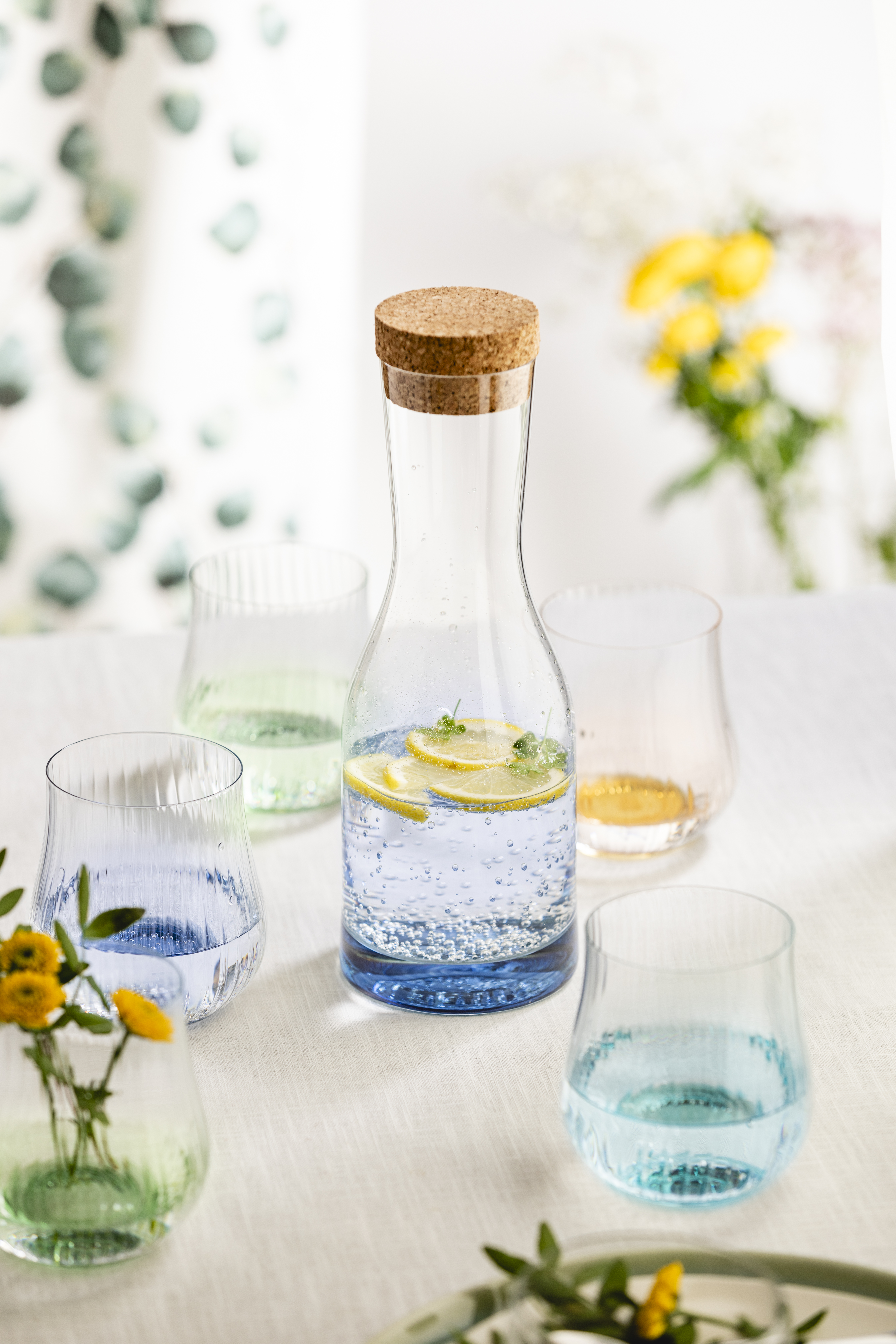 Carafe with cork stopper blue No Drop Effect 850 ml