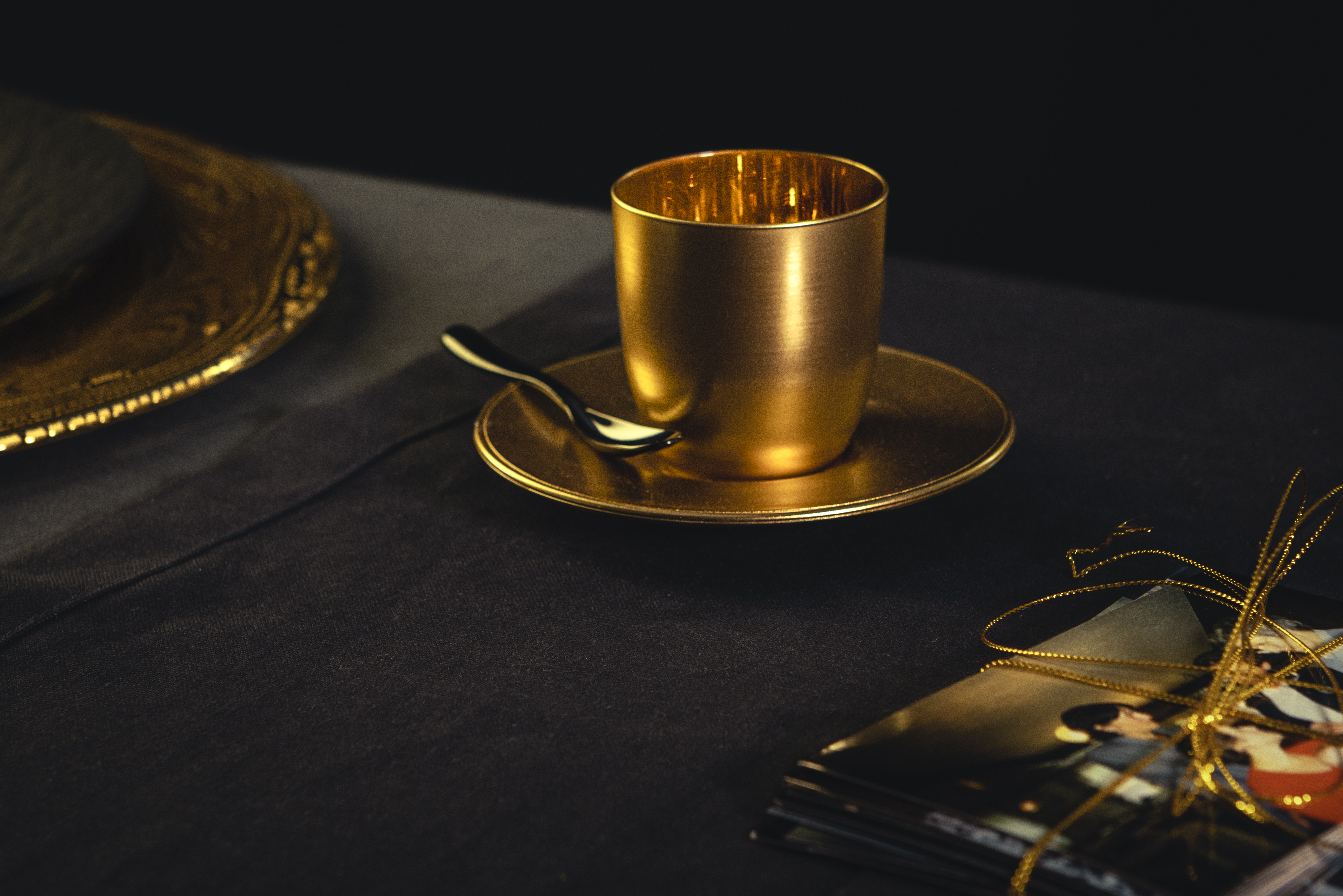 Gold espresso glass with saucer